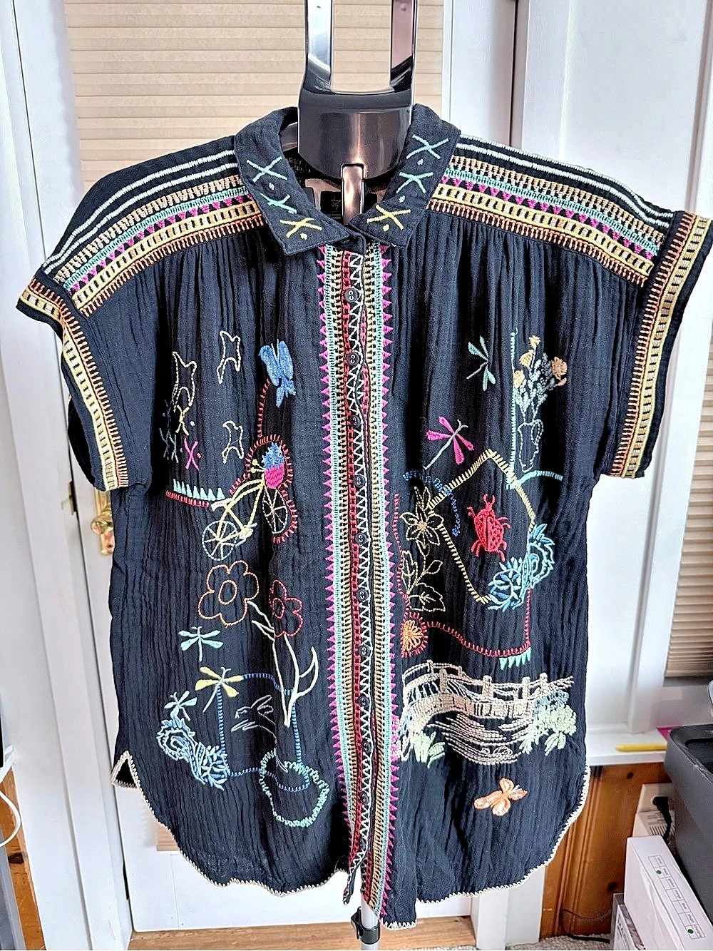 Boho Chic Eclectic wearable folk Art Johnny Was Dionne Button Down Blouse Small